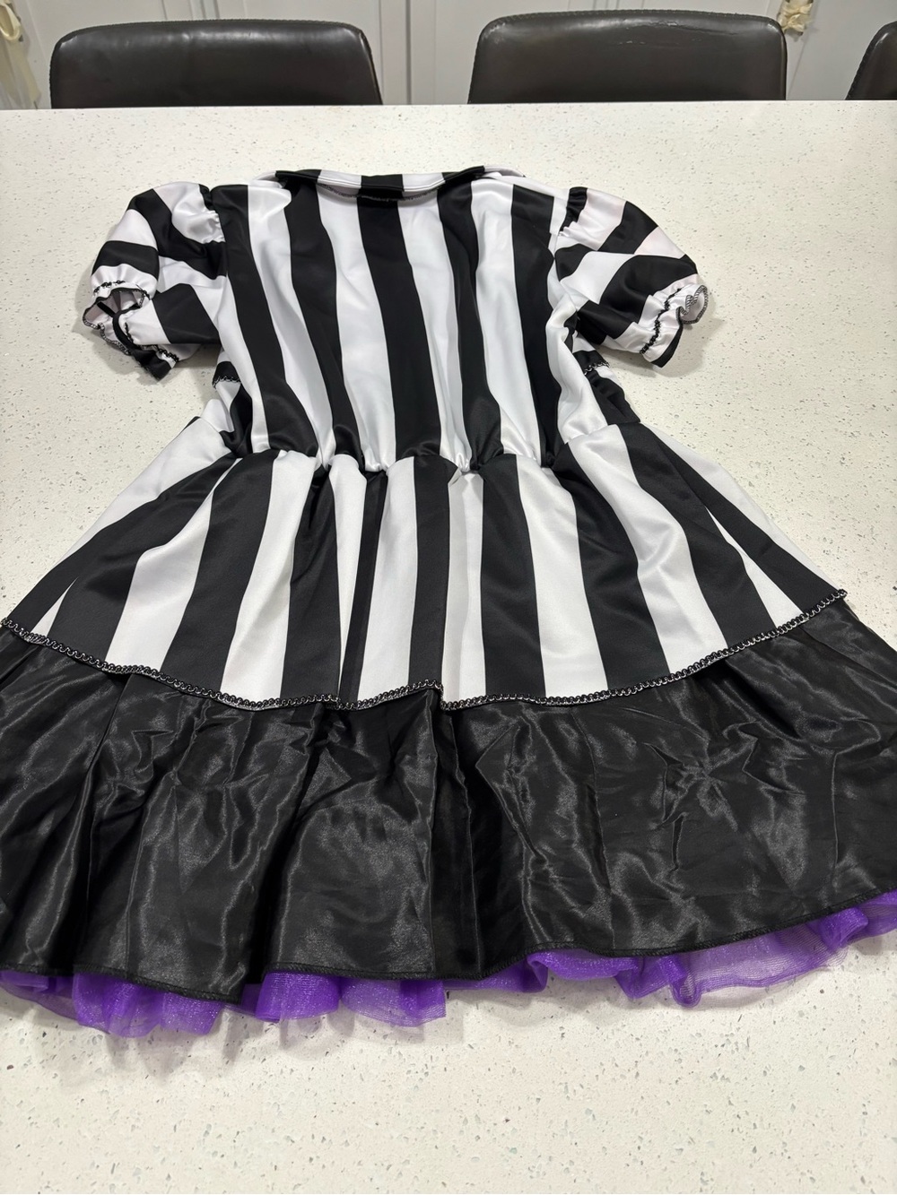 Women’s Beetlejuice Halloween Dress New w/o tags Size XL - Picture 3 of 5